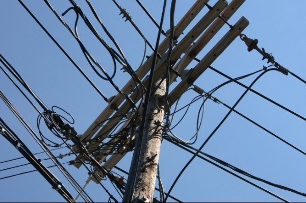 Комитет ЖК по ТЭК поручил правительству отменить плату за подключение к электросетям и вернуть средства потребителям — Tazabek
