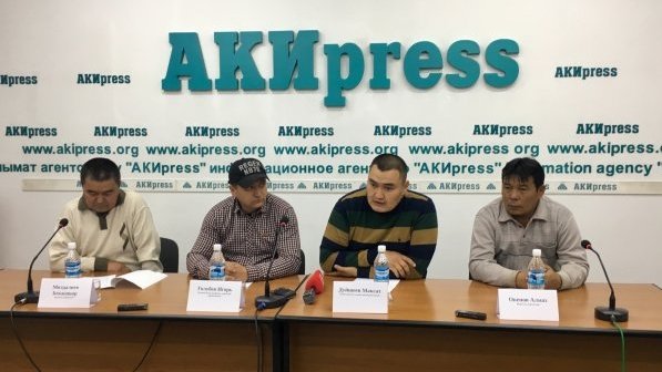 За любое нарушение в Китае взимают с перевозчиков Кыргызстана большие штрафы, размер которых достигает $20 тыс., - грузоперевозчики — Tazabek