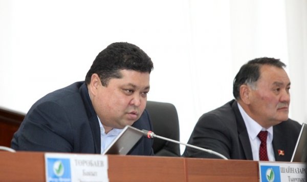 Депутат Т.Шайназаров призвал отправить в отставку главу Госантимонополии и отобрать лицензии у угледобывающих компаний, которые не работают — Tazabek