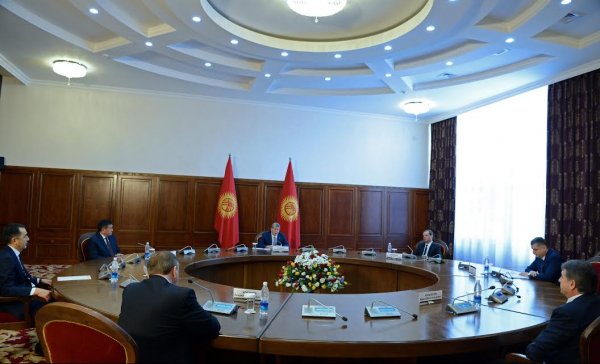 Президент А.Атамбаев встретился с главами правительств стран ЕАЭС (фото) — Tazabek