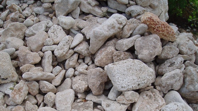 Госкомпромэнергонедр объявил повторный аукцион на геологоразведку месторождения известняка Караойсай со стартовой ценой лицензии в $20,4 тыс. — Tazabek