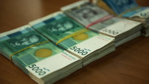 За 8 месяцев Минэкономики потратило более 90 млн сомов на зарплату сотрудникам (статьи расходов) — Tazabek
