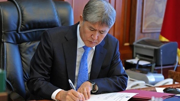 Президент А.Атамбаев подписал закон, создающий правовую основу для введения Единой инфосистемы учета производства и оборота алкогольной продукции — Tazabek