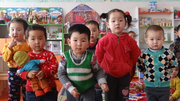 Около 10 тысяч детей в отдаленных селах страны смогут посещать детские сады кратковременного пребывания, - Минобразования