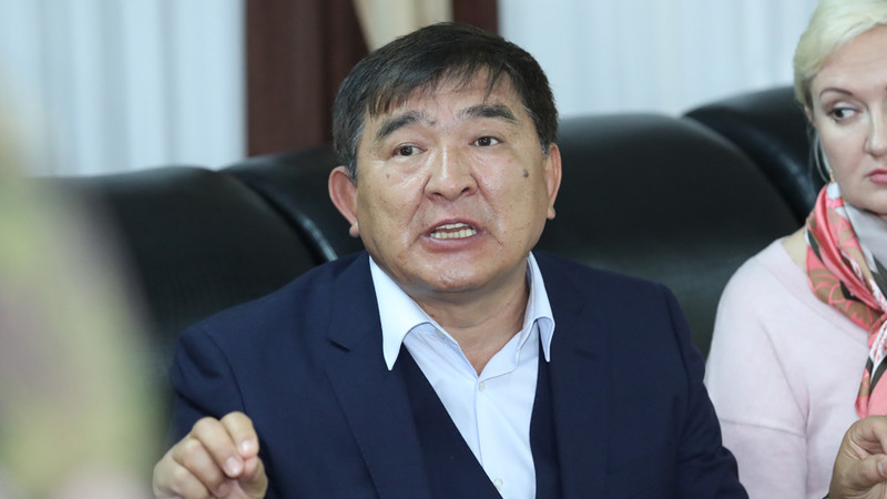 Депутат предложил вместо найма иностранных консультантов создать госкомпанию для реализации проектов — Tazabek