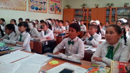 В четырех школах Бишкека реализовали пилотный проект о бережном отношении к питьевой воде