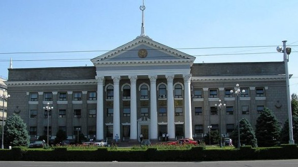 Госкадровая служба нашла нарушения при назначении замглавы Управления образования Бишкека Н.Никифоровой