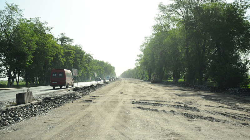 Имеется отставание от графика строительных работ на дороге Бишкек–Кара-Балта, - Минтранс — Tazabek