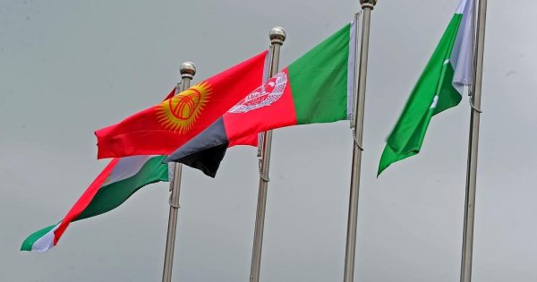 Нужен ли Кыргызстану проект «CASA-1000»? - депутат Д.Бекешев — Tazabek