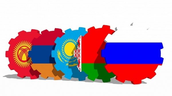 Ежемесячно Кыргызстан получает свыше 1 млрд сомов от доли расщепления таможенных пошлин в рамках ЕАЭС — Tazabek