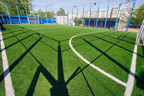 Дирекция по управлению Иссык-Кульским фондом развития объявила тендер на строительство мини-футбольного поля за 3,2 млн сомов — Tazabek