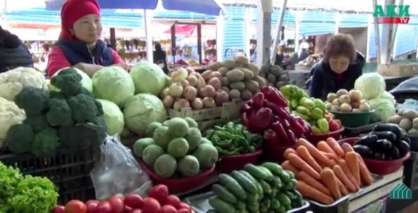 Жизнь по минимуму: Можно ли закупить продукты на 3200 сомов и жить на них месяц? (видео) — Tazabek