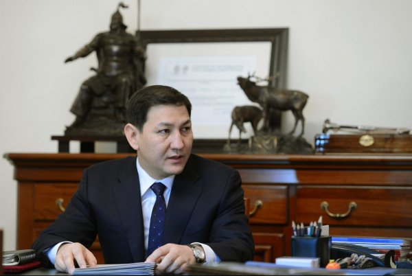 Председатель ГКНБ А.Сегизбаев рассказал депутатам, как были получены документы, свидетельствующие о заинтересованности 3 депутатов в продаже 50% «Альфа Телекома» — Tazabek
