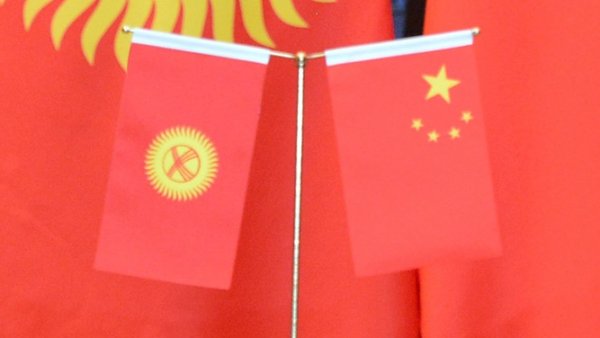 Большая часть лицензий на нефтегазовые месторождения Кыргызстана принадлежит китайским компаниям (отчисления, учредители) — Tazabek