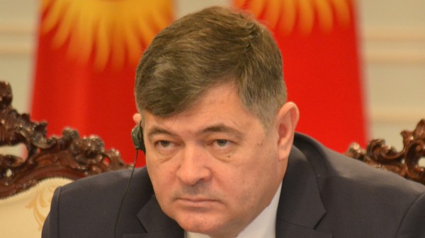 Вице-премьер О.Панкратов попросил депутатов ЖК не озвучивать неподтвержденные данные по болезни скота — Tazabek