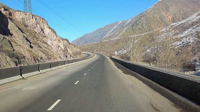 26/26 — За 26 лет независимости Кыргызстана реализовано 26 крупных проектов по строительству дорог (список) — Tazabek