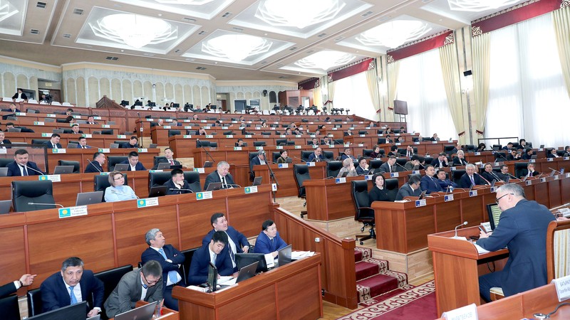 Жогорку Кенеш создал депутатскую комиссию, которая комплексно рассмотрит вопросы по ТЭЦ Бишкека — Tazabek