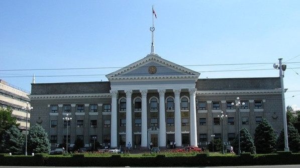 Бишкекский горкенеш решил не рассматривать отчет об исполнении бюджета столицы за 2017 год — Tazabek