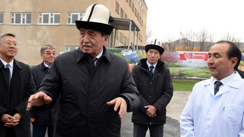 В Кыргызстане предприниматели, открывающие предприятия и создающие рабочие места, должны быть самыми почитаемыми людьми, - С.Жээнбеков — Tazabek