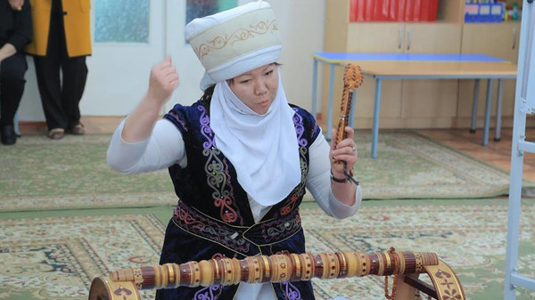 Бишкек шаарынын эң мыкты мугалимдери аныкталды