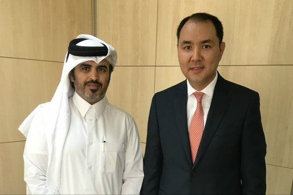 Посол КР в Катаре обсудил с исполнительным директором Катарского фонда развития вопросы реализации инвестпроектов — Tazabek