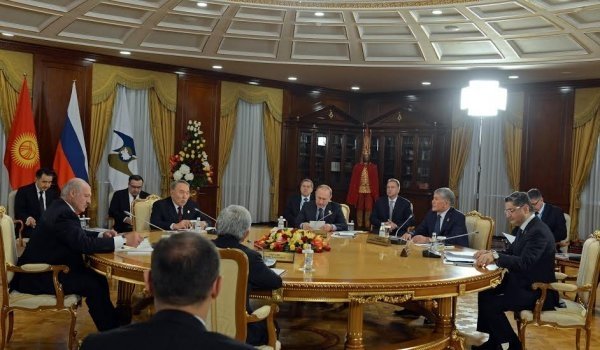 А.Атамбаев призвал страны ЕАЭС впредь воздерживаться от мер, способных поставить под удар достижение целей и задач интеграции — Tazabek