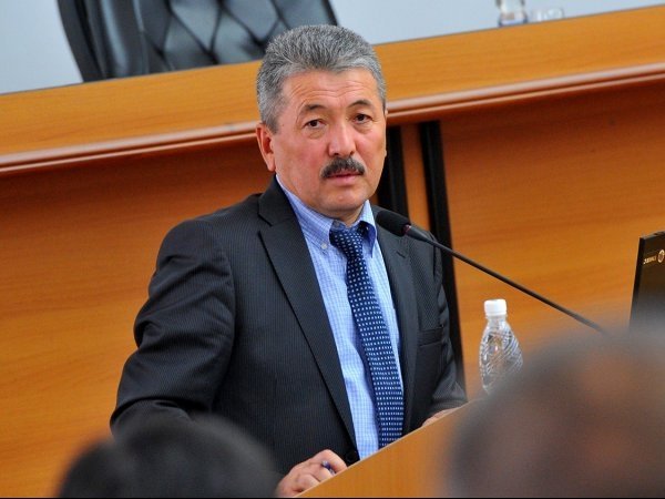 Депутаты поинтересовались о размере зарплаты главы Госипотечной компании Б.Шамкеева, предположив, что больше $3 тыс. — Tazabek