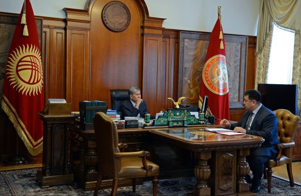 А.Атамбаев принял министра сельского хозяйства Н.Мурашева — Tazabek