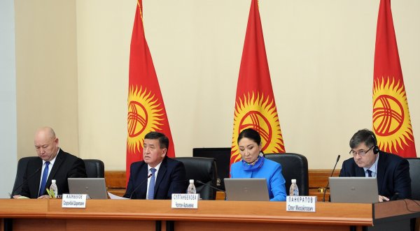 В правительстве рассмотрели план по развитию экспорта на 2015-2017 годы (фото) — Tazabek