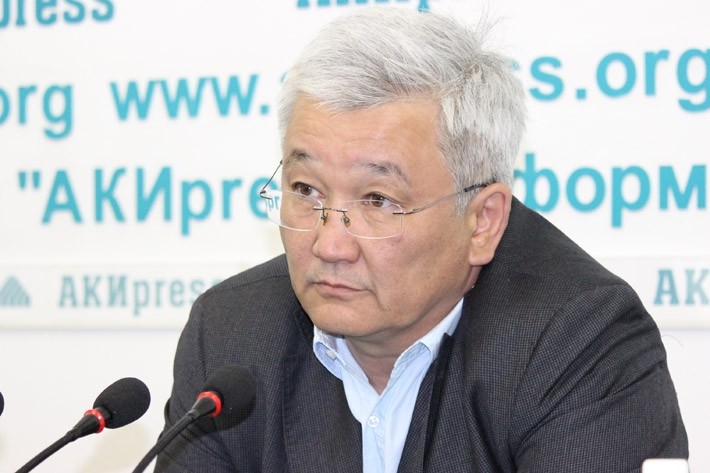 Целью Российско-Кыргызского фонда развития было же развитие экономики, а не банков, - депутат К.Кулматову — Tazabek
