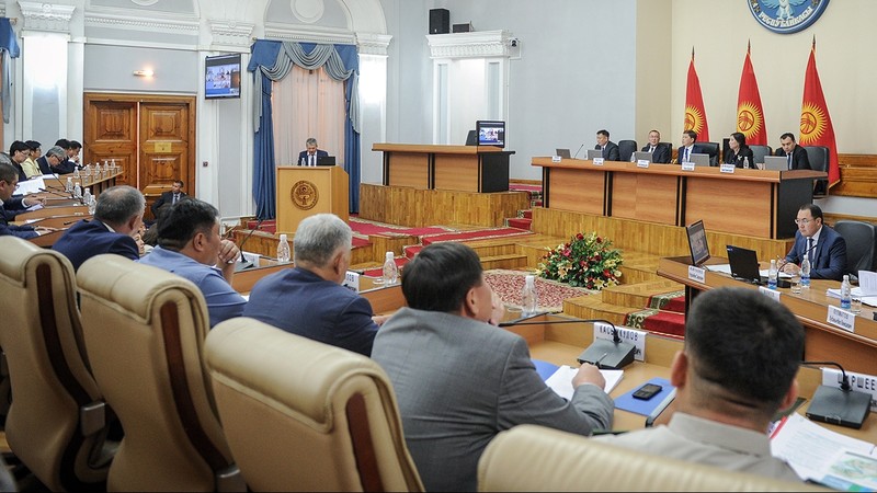 Правительство одобрило законопроект о республиканском бюджете КР на 2018 год и прогнозе на 2019-2020 годы — Tazabek