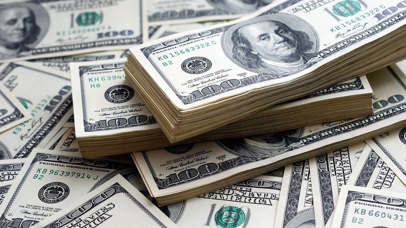 «Курс валют»: Доллар продается по 68,67 сома (график) — Tazabek