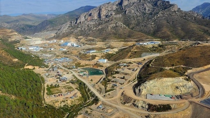 Правительство КР приостановило действие лицензии казахстанской «КАЗ Минералз Бозымчак» на 3 месяца — Tazabek