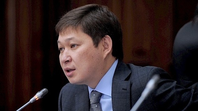 Премьер С.Исаков пообещал изучить вопрос по заместителям главы Нацэнергохолдинга — Tazabek