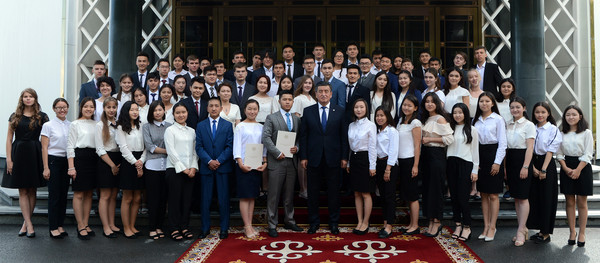Впервые «золотые сертификаты» получили представители всех регионов Кыргызстана, - Минобразования