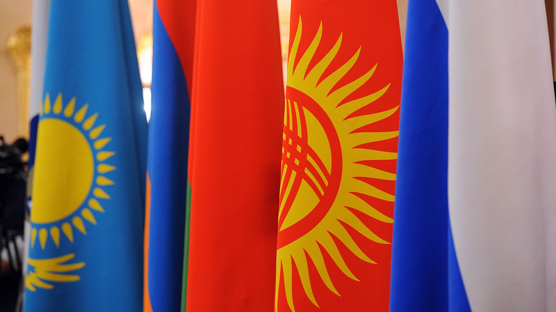 После вхождения в ЕАЭС Кыргызстан проиграл по многим позициям, - депутат — Tazabek