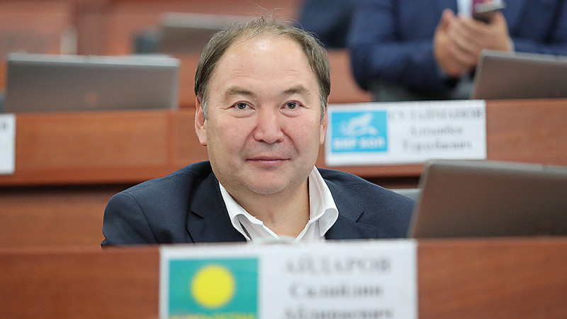 Депутаты С.Айдаров и Д.Бекешев лоббируют снижение НДС на 80% для компаний «Шоро» и «Тойбосс» — Tazabek