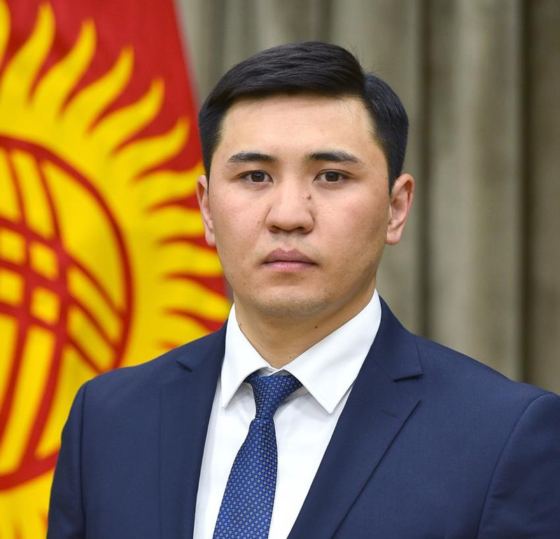 Нурадил Баясов назначен заведующим сектора по интеграционным процессам и макроэкономике Аппарата правительства — Tazabek