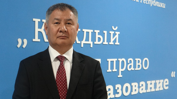 Кыргызстандын илим тармагында эч кандай өнүгүү болгон эмес, - билим берүү министринин орун басары