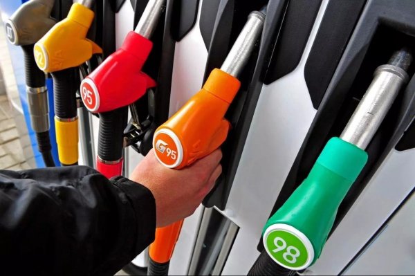 С 6 мая бензин марки А-92 подорожал на 5,03% (цены) — Tazabek