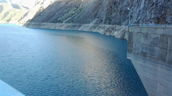 Объем воды Токтогульского водохранилища составил 14,5 млрд кубометров (график) — Tazabek