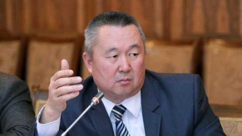Депутат С.Нышанов интересуется, достиг ли Кыргызстан дна кризиса или пик еще впереди — Tazabek