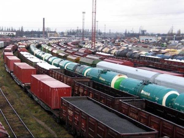 Кыргызстан и Казахстан договорились ввести унифицированный железнодорожный тариф для КР, - Минэкономики — Tazabek