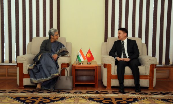 Кыргызстан и Индия обсудили вопросы развития сотрудничества в торгово-экономической сфере — Tazabek