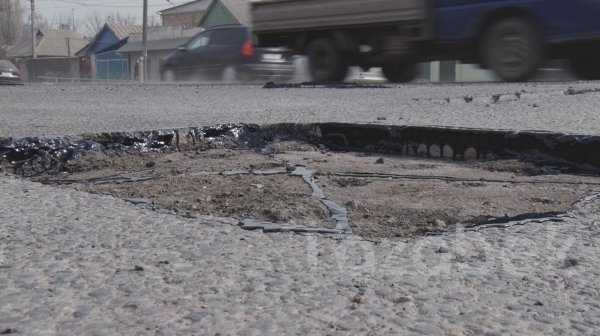 Дорожники творят какой-то кошмар, - депутат С.Джураев о ямочном ремонте — Tazabek