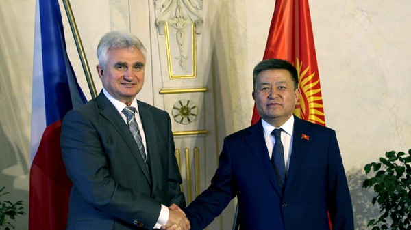 Чехия заинтересована в реализации инвестпроектов в Кыргызстане в сфере энергетики и строительства дорог, - председатель Сената М.Штех — Tazabek