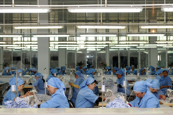 Текстиль «Made in KG» — Мелкие швейные цеха обанкротятся, крупные фабрики будут укрепляться — Tazabek