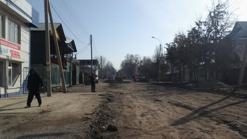 Мэрия Бишкека планирует завершить к концу октября 2017 года I фазу ремонта дорог за счет китайского гранта — Tazabek