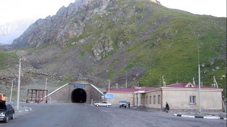 Завершены профилактические работы вентиляционной системы тоннеля на 129-132 км автодороги Бишкек—Ош, - Госдирекция — Tazabek