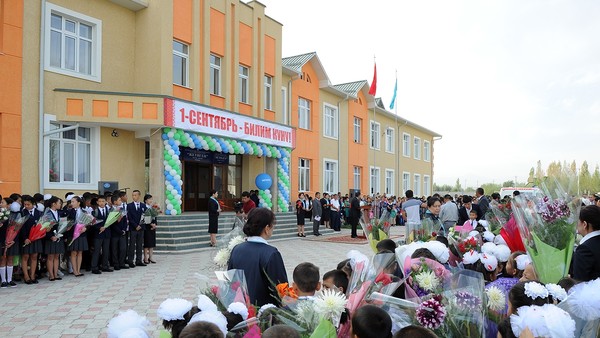 Из 528 школ Ошской области в 105-ти обучение смешанное или полностью на русском или узбекском языках